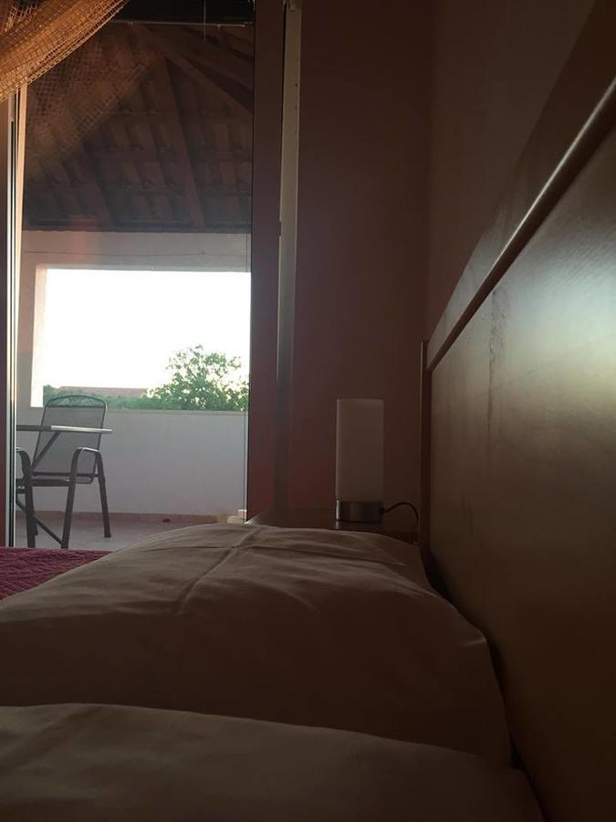 Apartment Mirela Supetar Luaran gambar